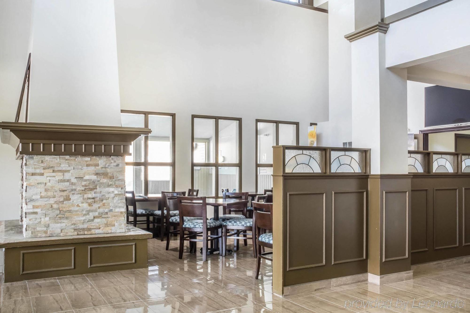 Days Inn By Wyndham Barrie Dış mekan fotoğraf